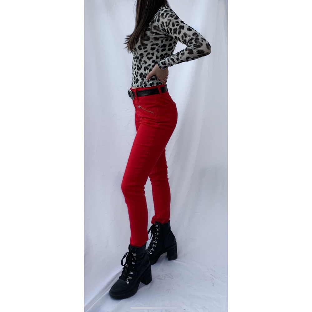 Put in your offer! Retro Red Levi's